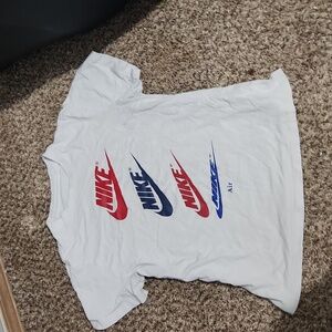Nike tee